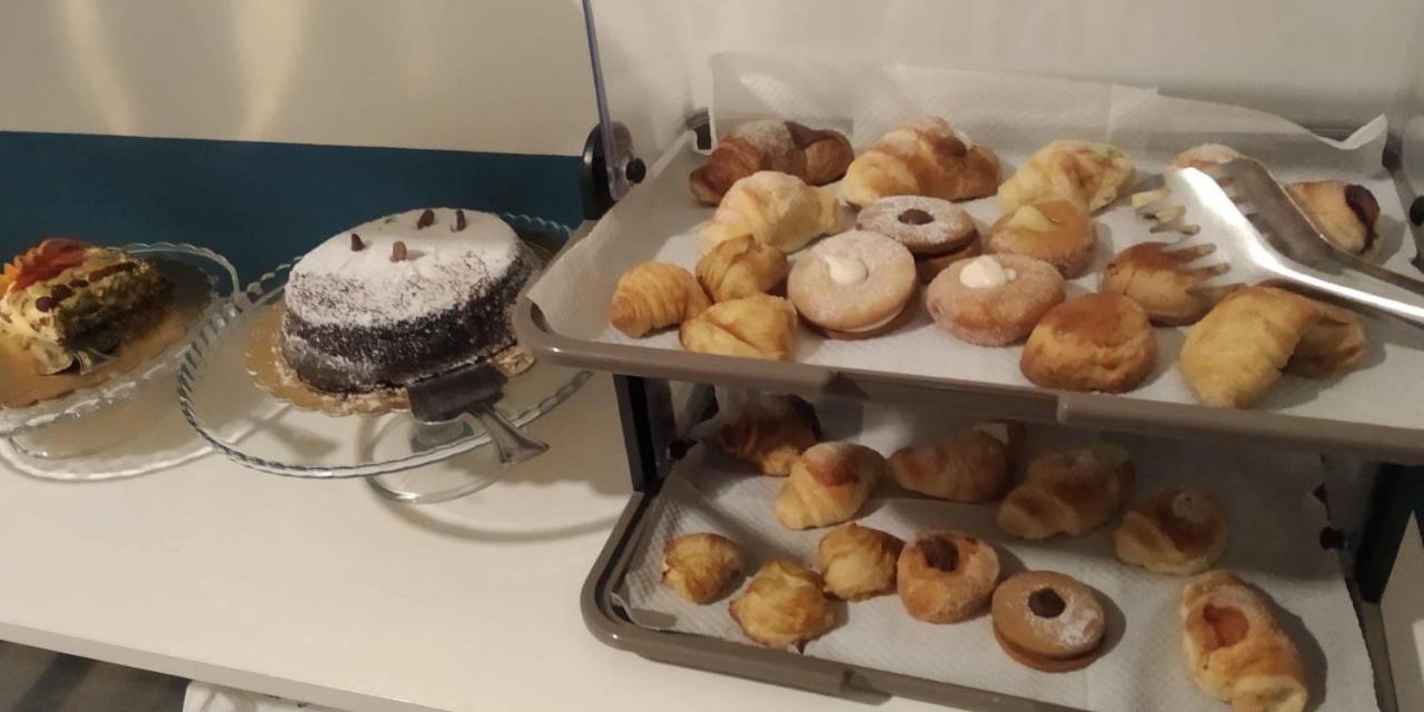 B&B La Dimora Del Conte Napoli Bagian luar foto