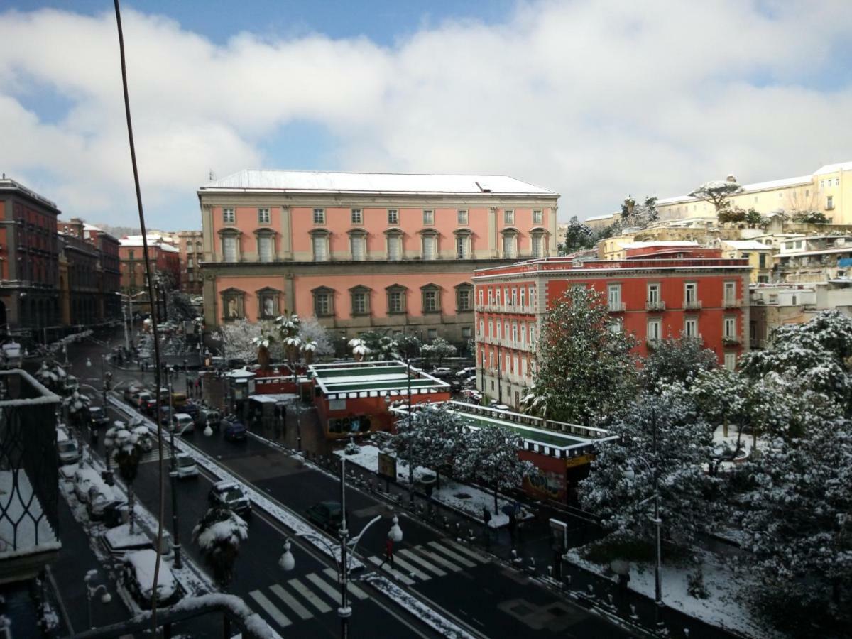 B&B La Dimora Del Conte Napoli Bagian luar foto