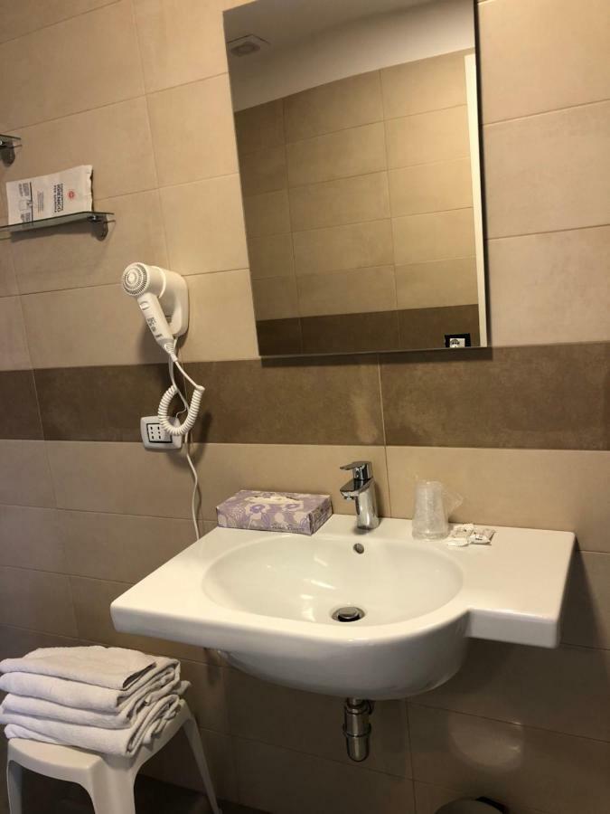 B&B La Dimora Del Conte Napoli Bagian luar foto