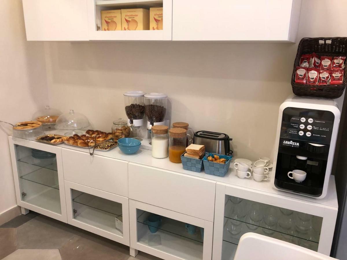 B&B La Dimora Del Conte Napoli Bagian luar foto