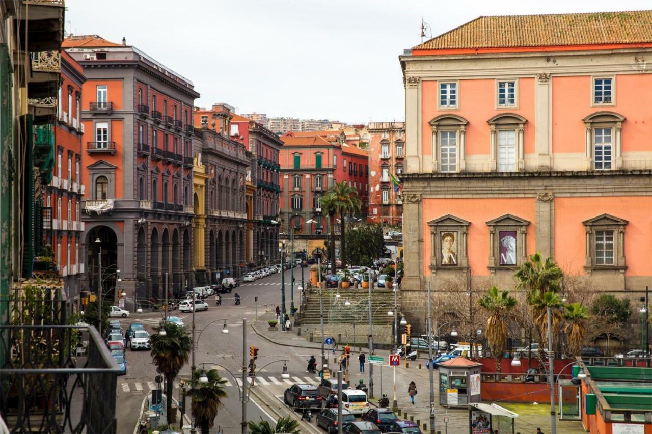 B&B La Dimora Del Conte Napoli Bagian luar foto