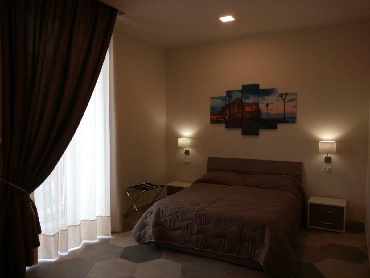 B&B La Dimora Del Conte Napoli Bagian luar foto